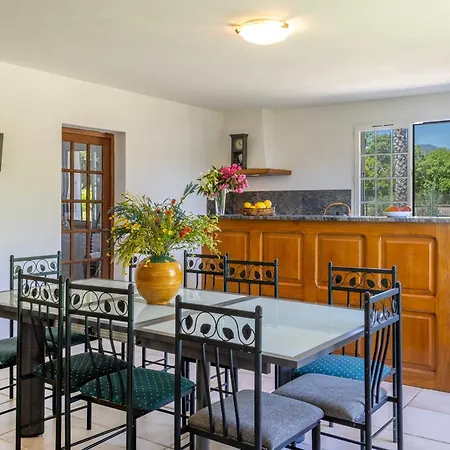 Vila Washingtonia - De Charme Avec Acces Prive A La *