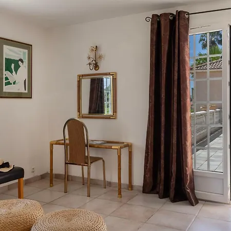 Washingtonia - De Charme Avec Acces Prive A La Taglio-Isolaccio